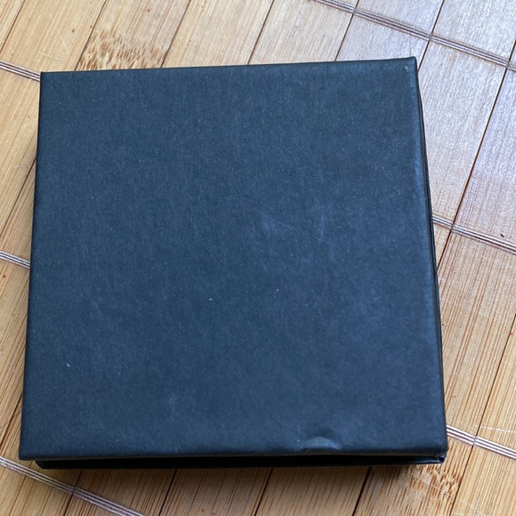 Alex and Ani Claddagh Bracelet - Picture 3 of 3